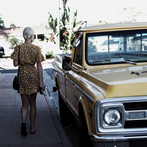 Hit the  ❤️ button to bookmark this closet - Picture 1 of 1